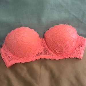 Strapless lace bra. New!